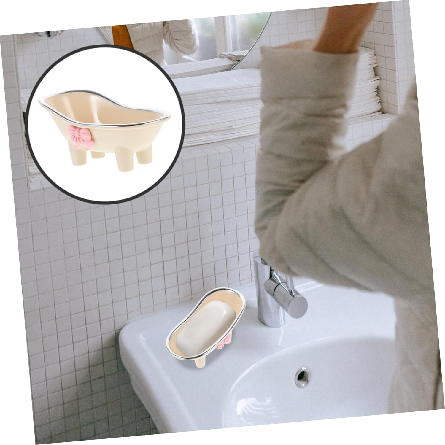 Hoement Bathtub Shaped Soap Holder Lightweight Durable Decorative Soap Dish