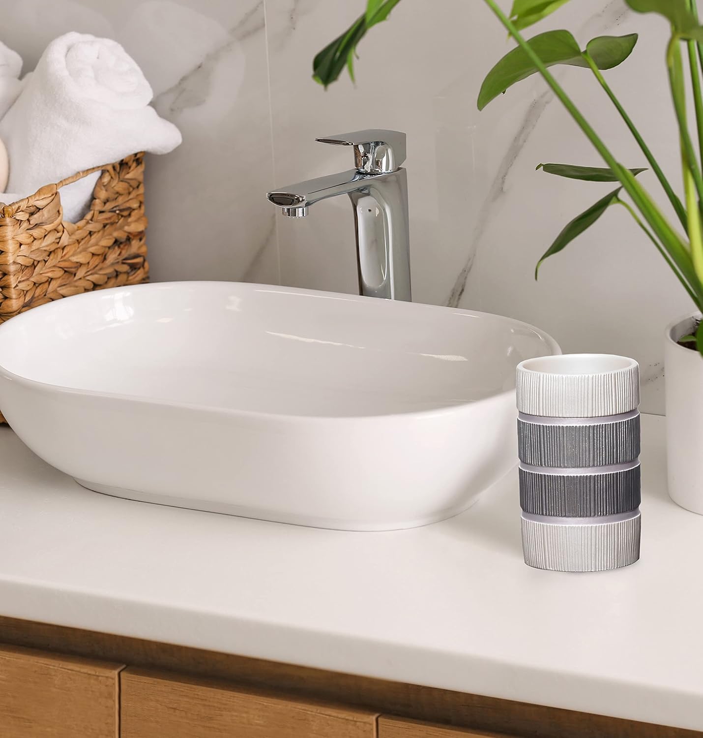 Popular Bath Modern LINE Tumbler Grey