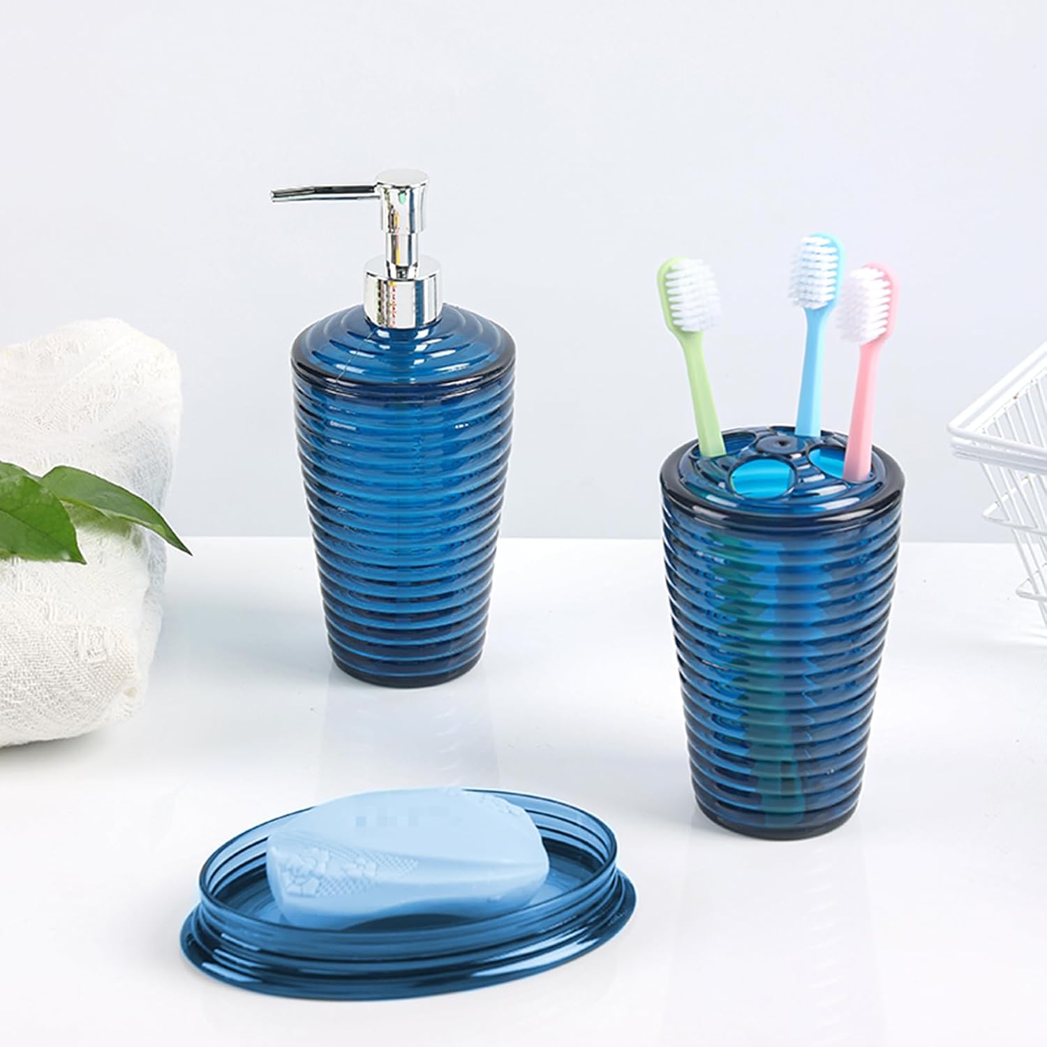 MiraFure 3-Piece Blue Bathroom Decor Set 1
